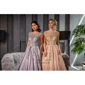 Rochia eleganta 1910